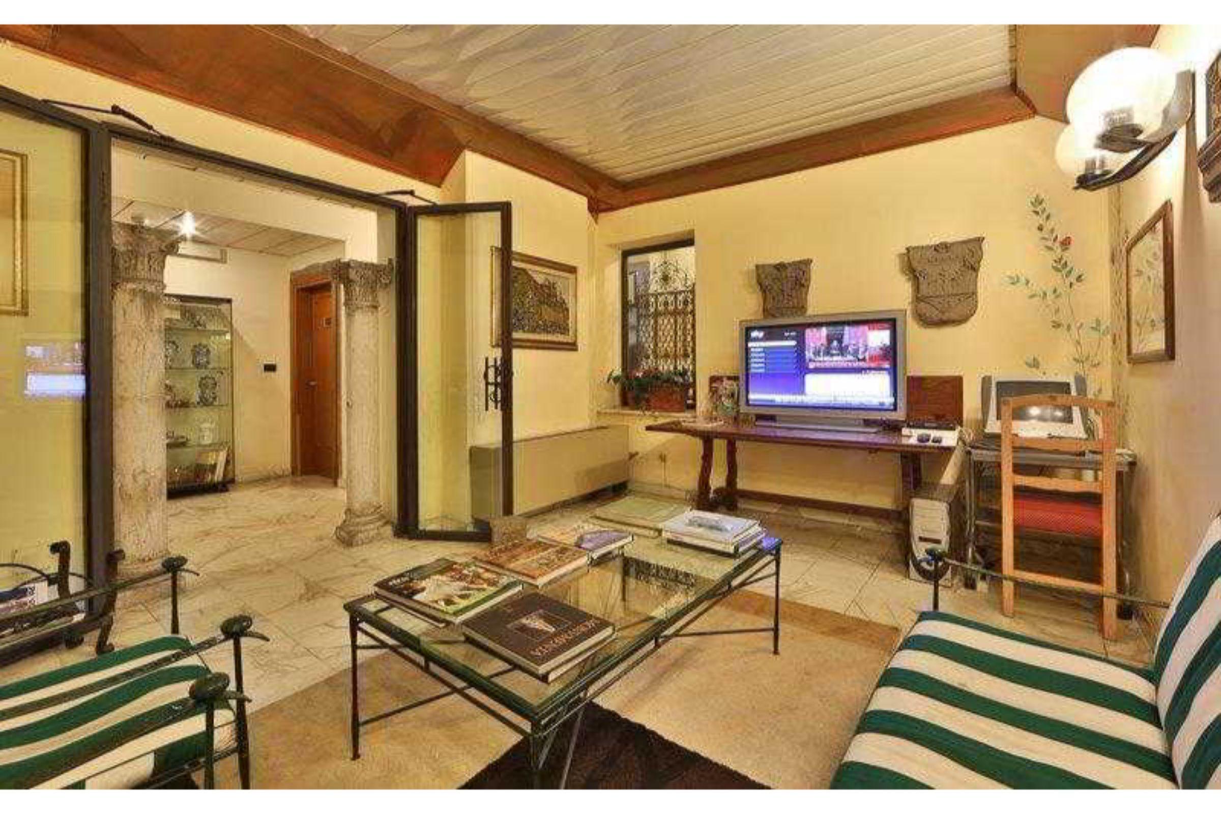 Ih Hotels Firenze Select Exterior foto