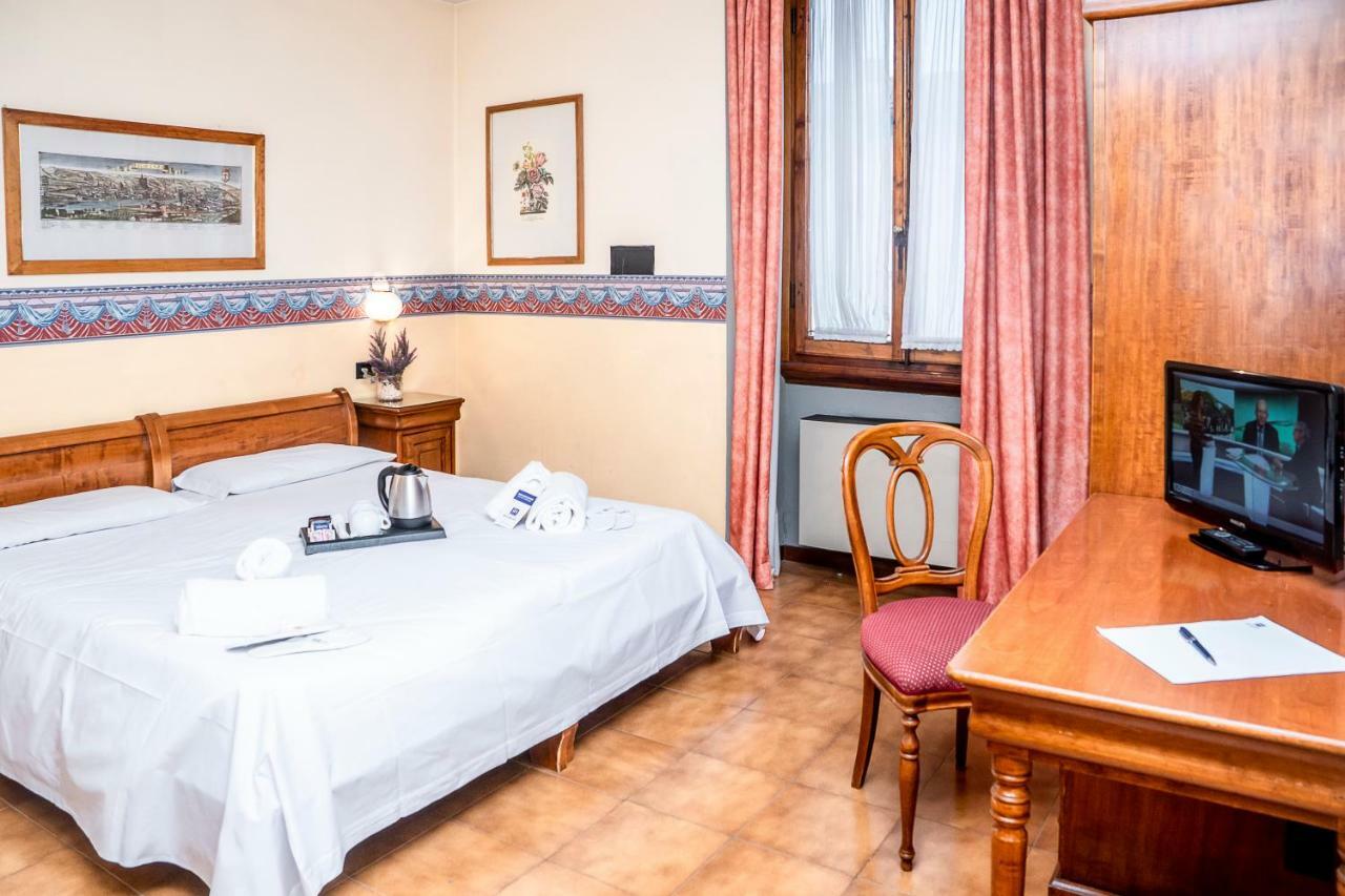 Ih Hotels Firenze Select Exterior foto
